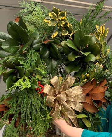 Holliday wreath making class